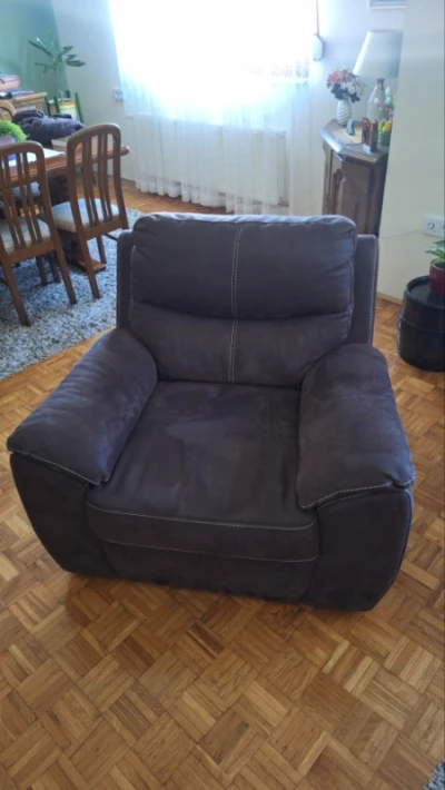 Dvosjed trosjed fotelja